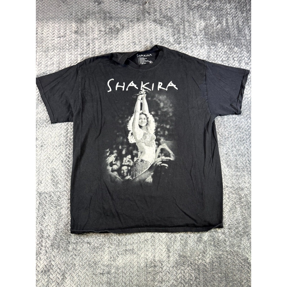 Shakira T-Shirt Mens XL‎ Black Graphic Print Cotton Regular Fit Everyday Wear